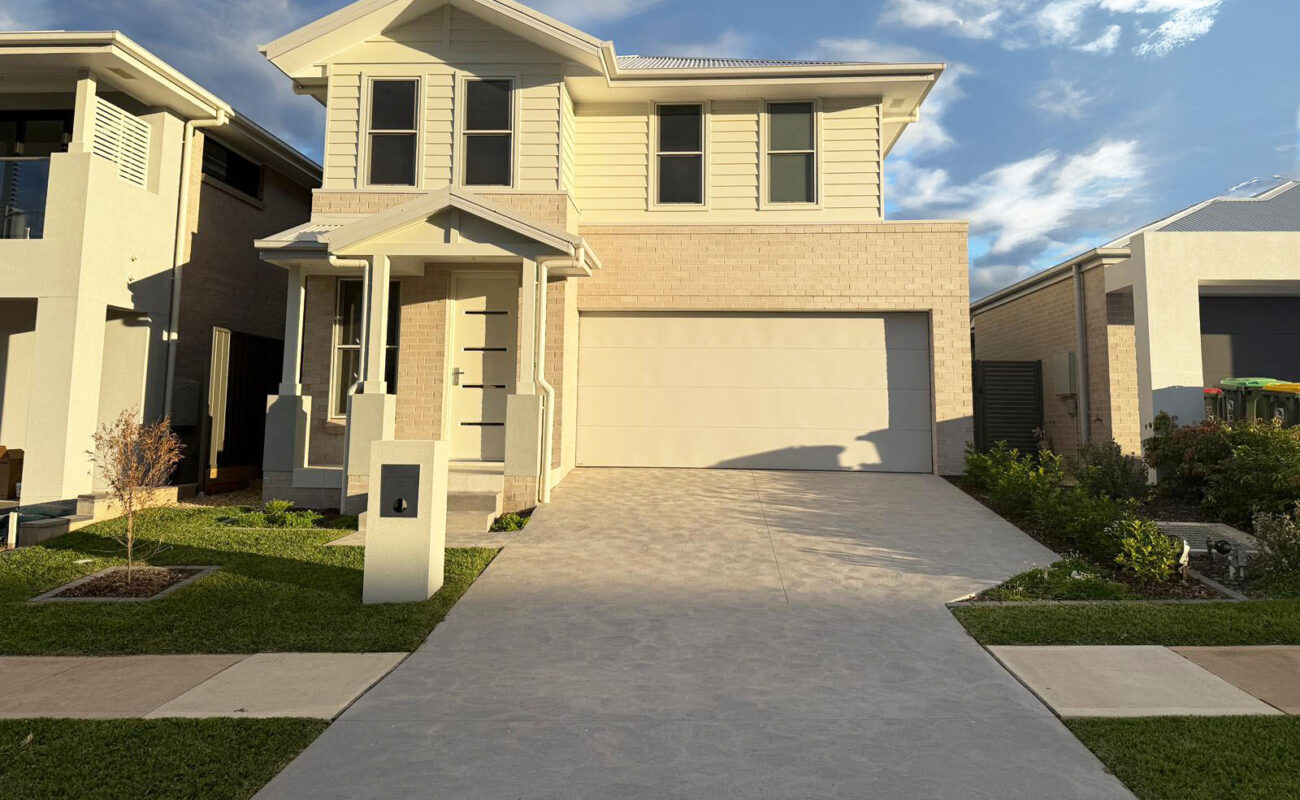 1592956 CATHERINE FIELD 2025 05 15 062258 - Lily White Real Estate Agency, Oran Park, Australia