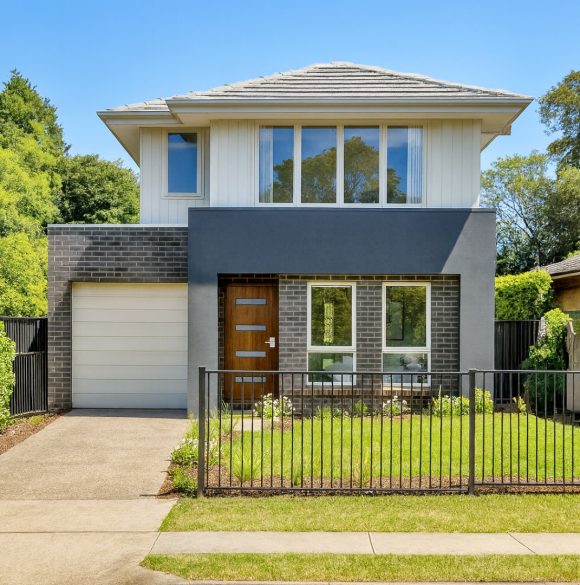 1681839 AUSTRAL 2025 10 20 055035 - Lily White Real Estate Agency, Oran Park, Australia