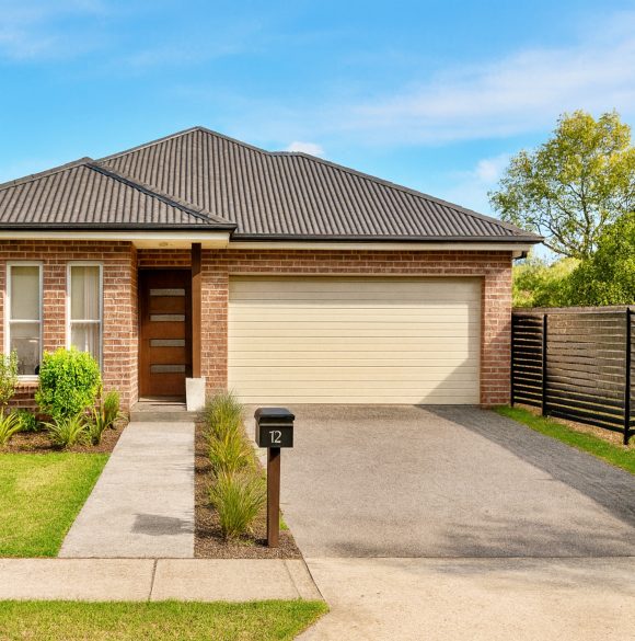 1682858 AUSTRAL 2025 10 20 054202 - Lily White Real Estate Agency, Oran Park, Australia