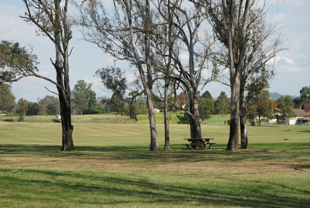 rossmore - Lily White Real Estate