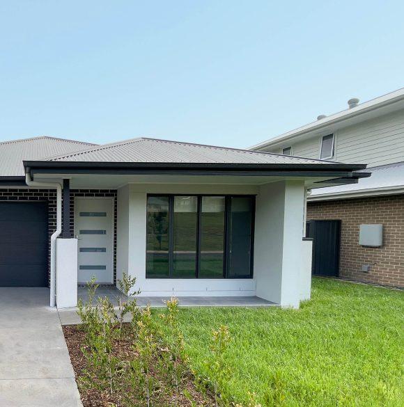 1724654 ALBION PARK 2026 07 10 183355 - Lily White Real Estate Agency, Oran Park, Australia